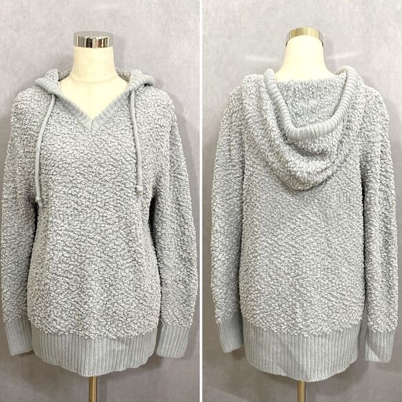 GreenTea Hooded V-Neck Sweater - Picture 1 of 6